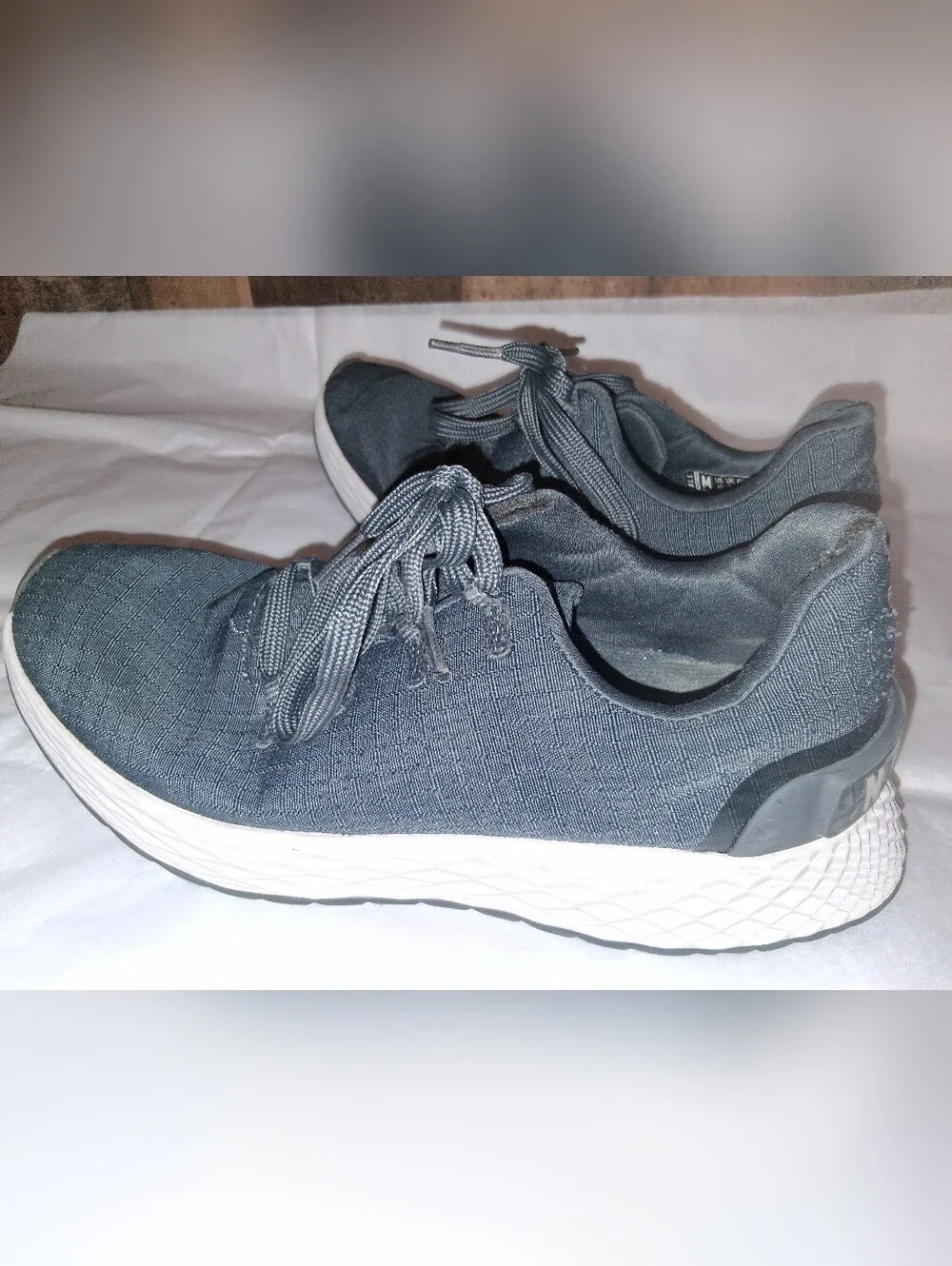 NOBULL Women’s Allday 365 Ripstop SIze 8 GRAY